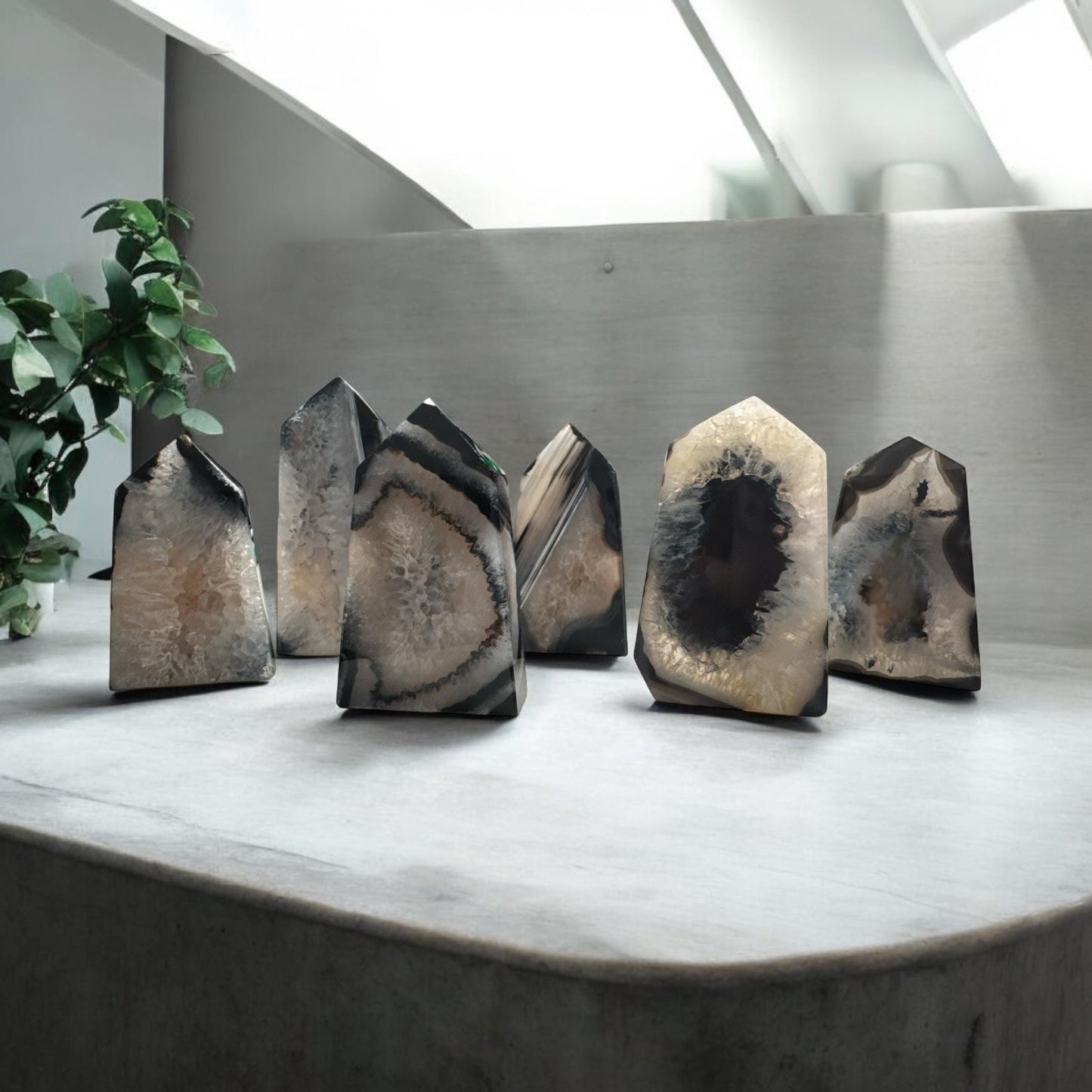 Black Onyx Druze Obelisk Tower: Protective Crystal Decor