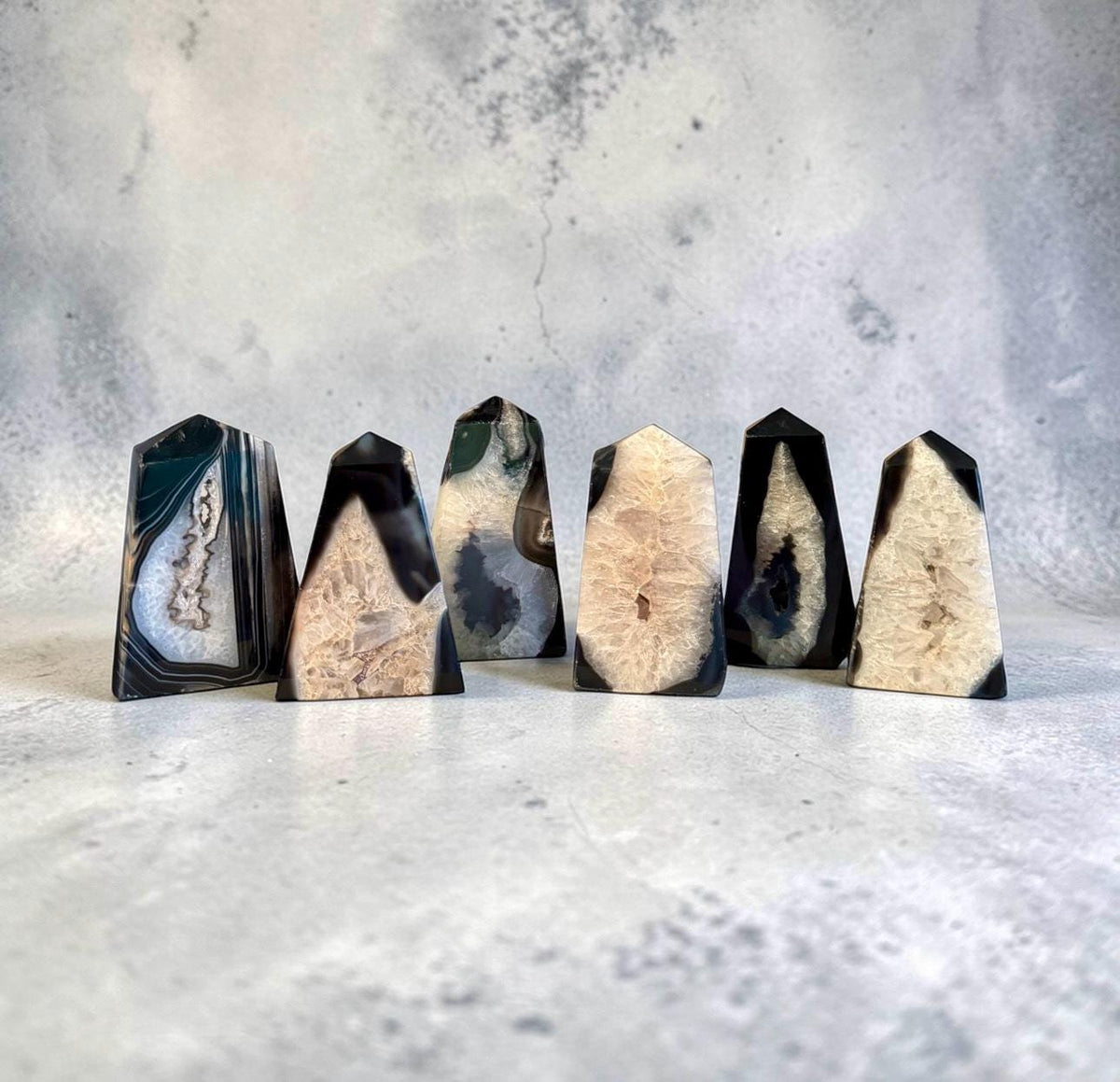 Black Onyx Druze Obelisk Tower: Protective Crystal Decor