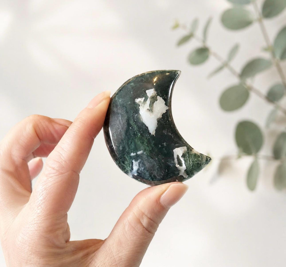 Moss Agate Crystal Moon – Growth, Abundance & New Beginnings | Crescent Moon Carving