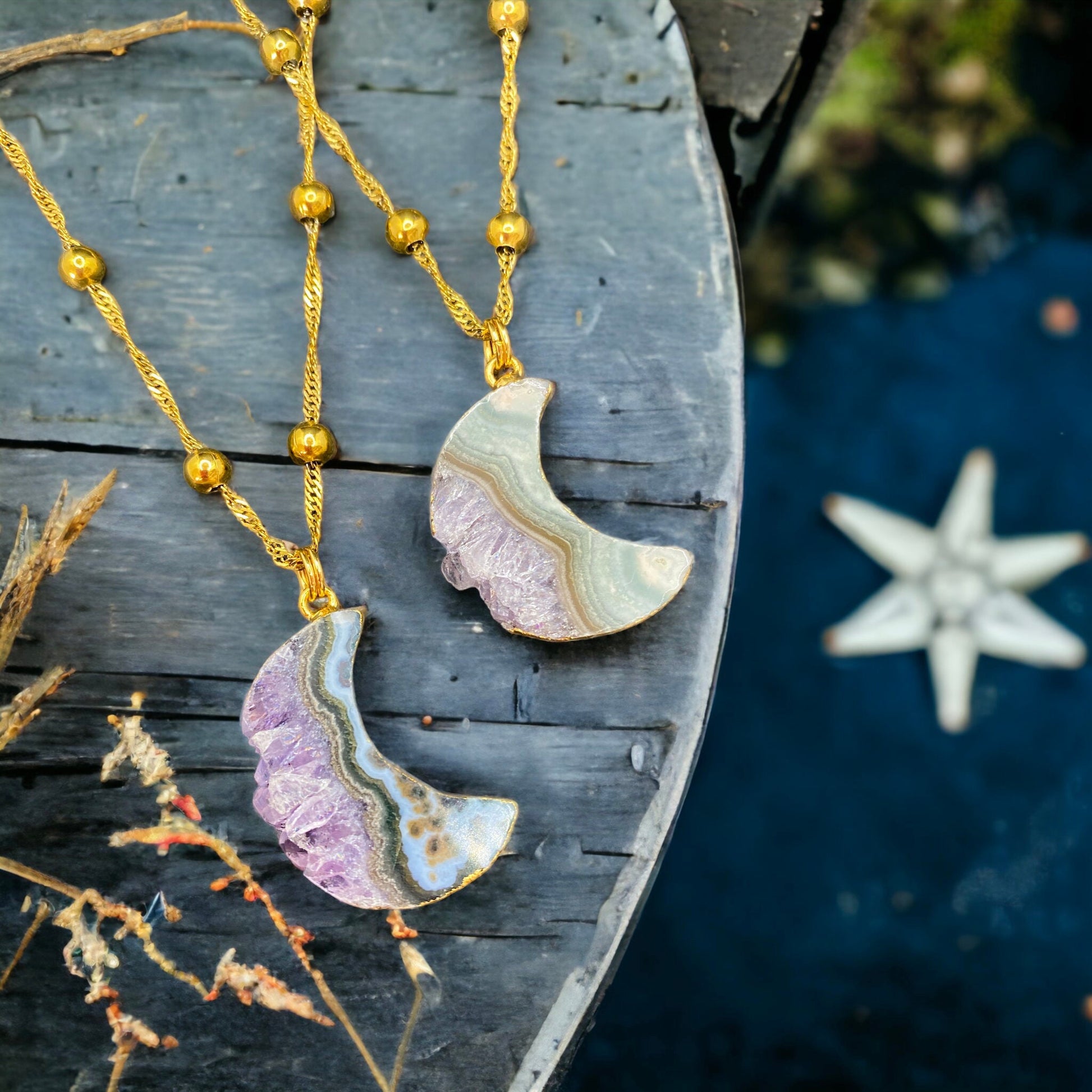 Amethyst Agate Crescent Moon Pendant - Gold-Plated Healing Crystal Necklace