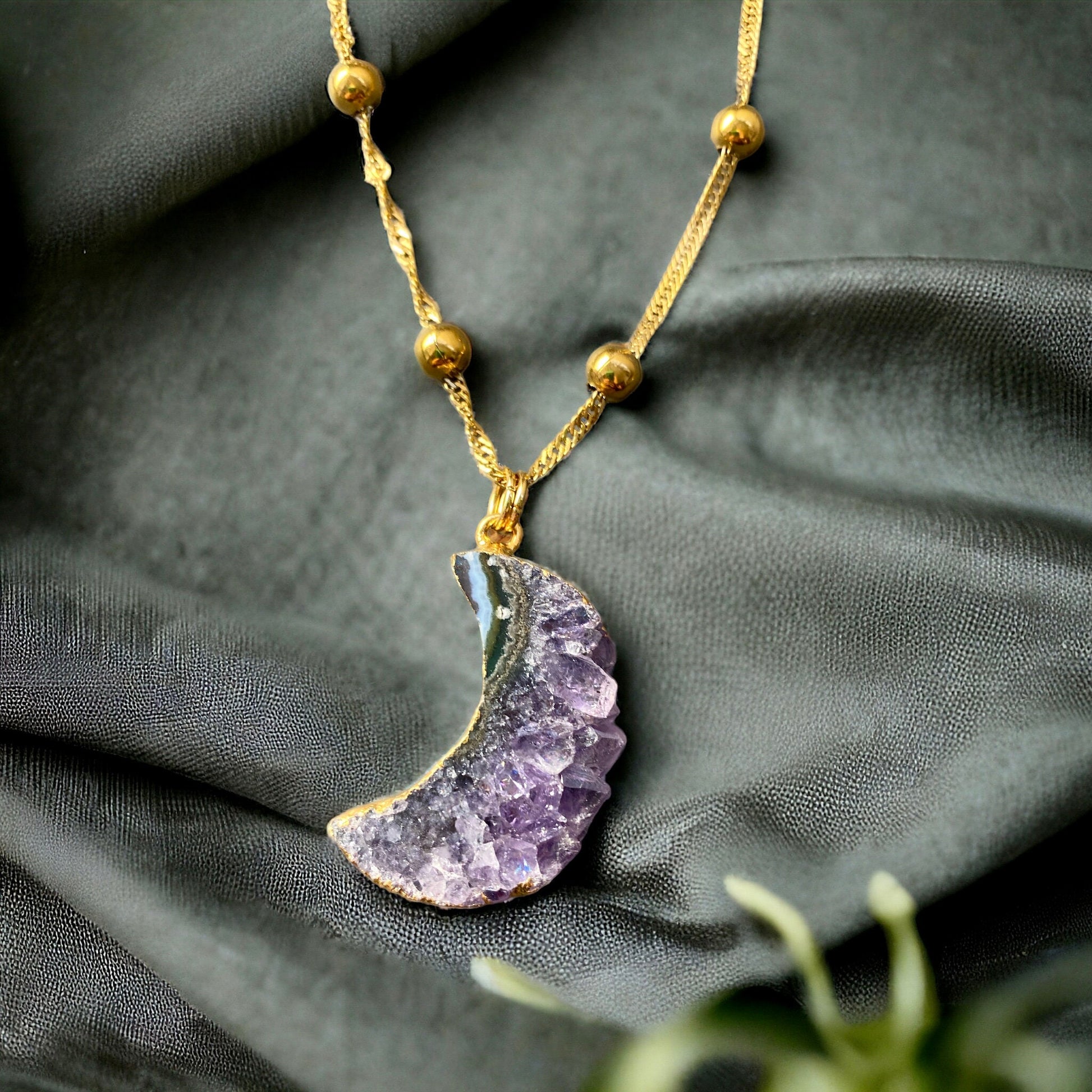 Amethyst Agate Crescent Moon Pendant - Gold-Plated Healing Crystal Necklace