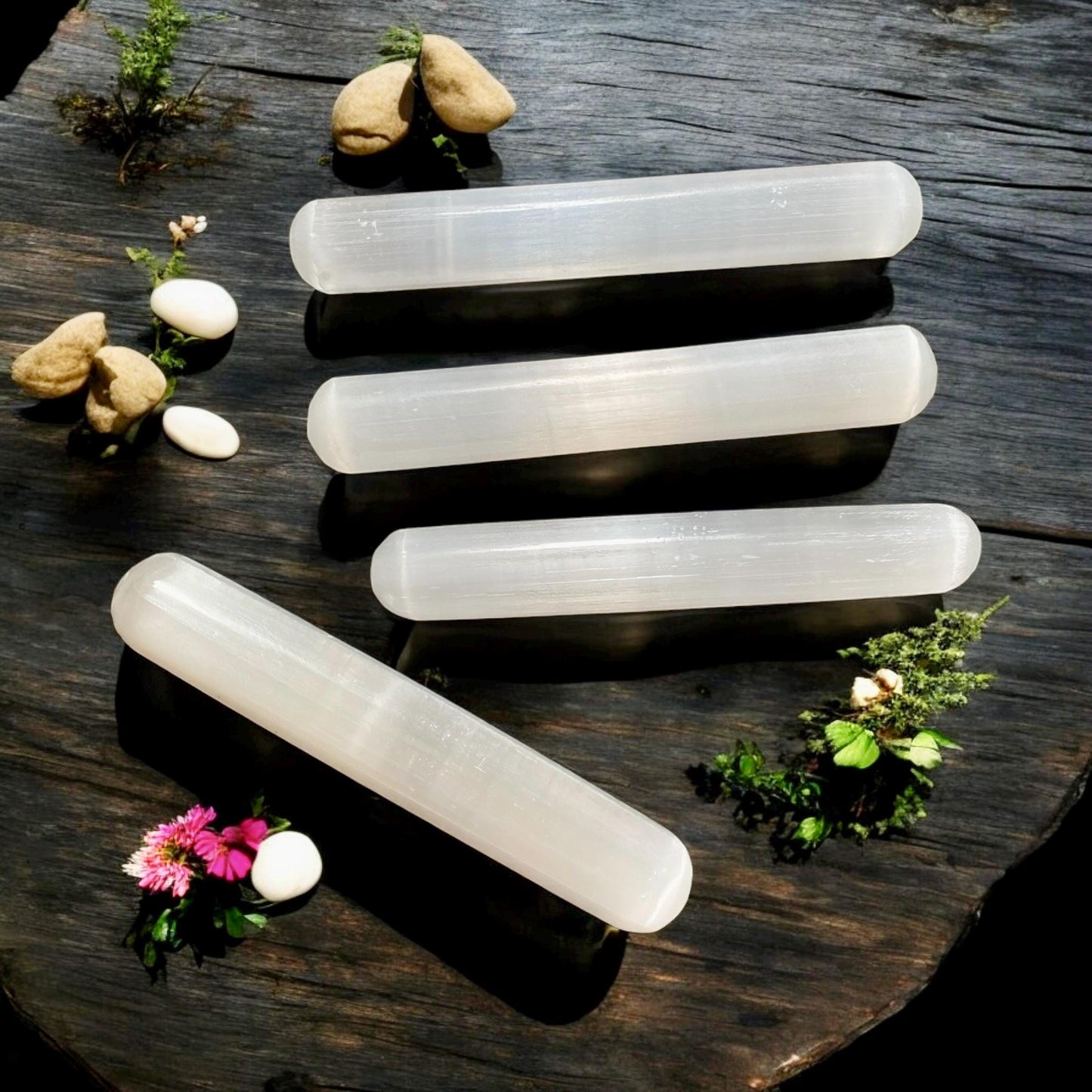 Selenite Crystal Wand: Spar Stone for Clearing & Charging. 15cm approx