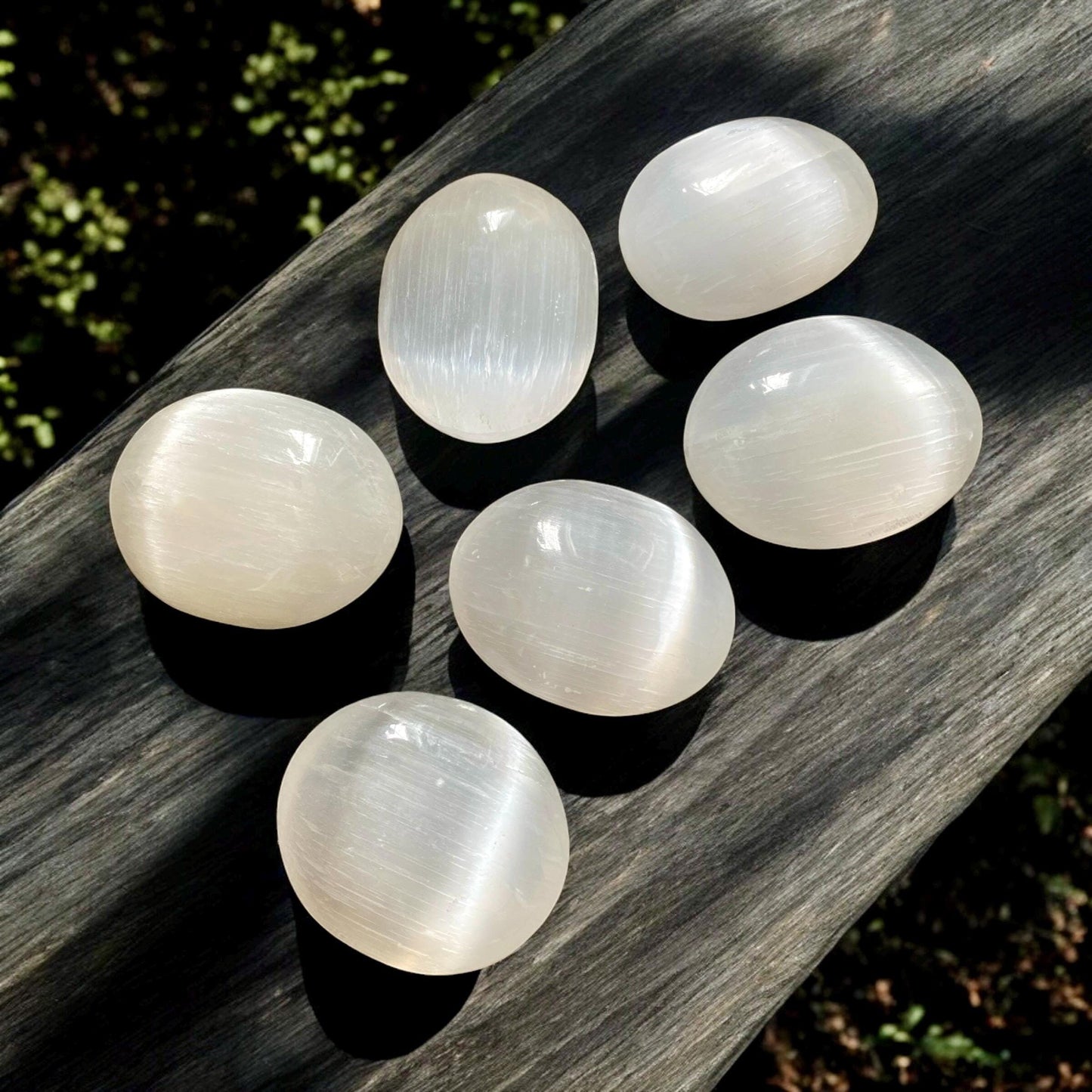 Selenite Palmstone: Natural Crystal for Cleansing & Meditation (70-80mm)
