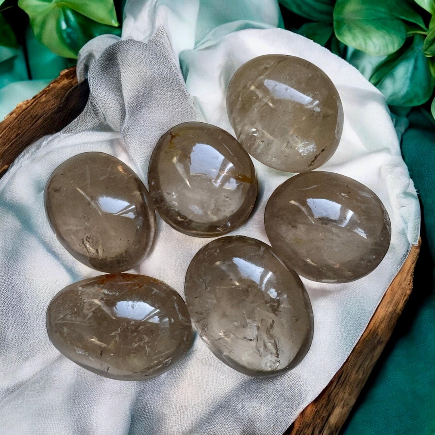 Smokey Quartz Palm Stone: Clarity & Grounding Crystal