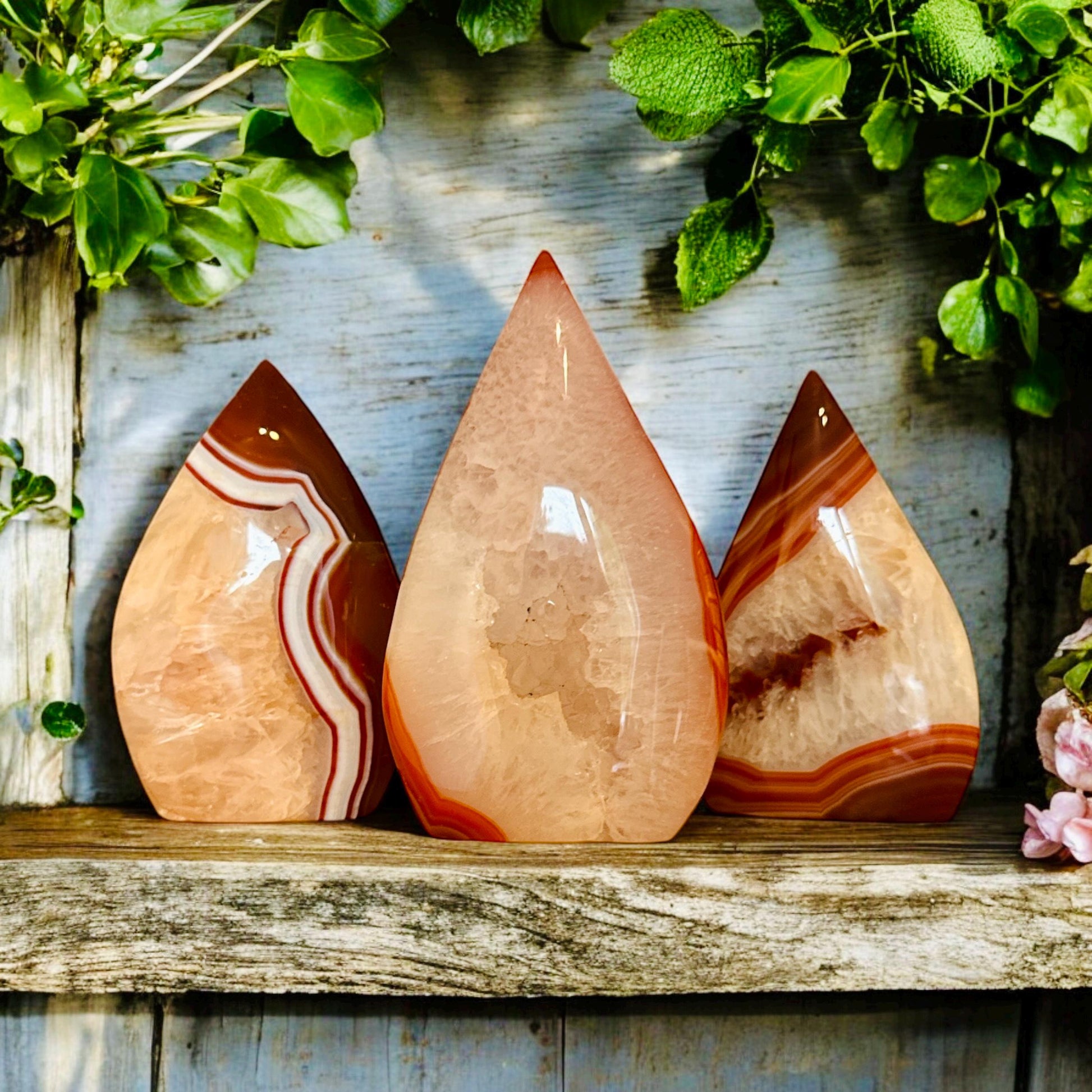 Carnelian Crystal Flame: Vibrant Free Form for Motivation