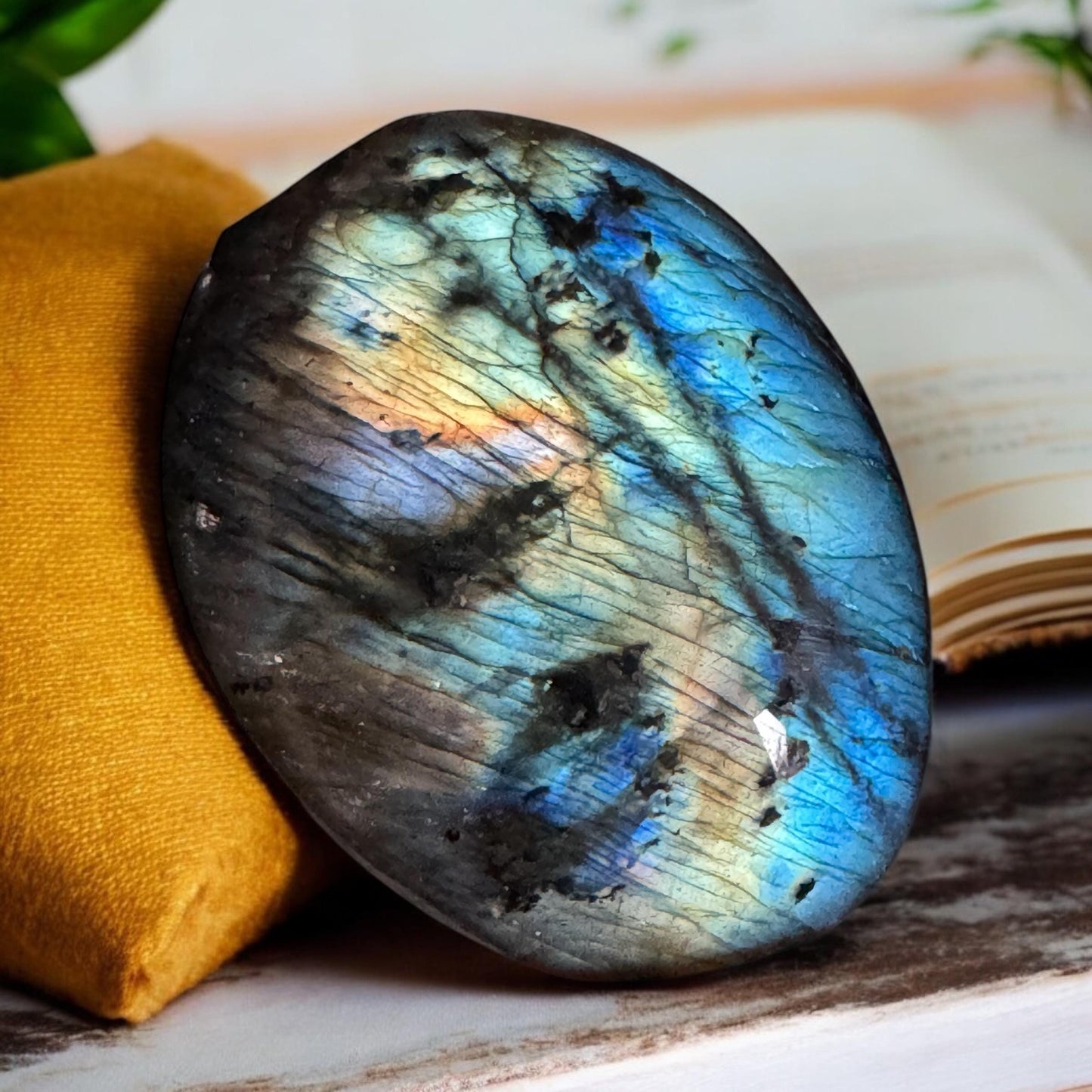 Labradorite Palm Stone: Iridescent Crystal for Intuition (40mm x 40mm)