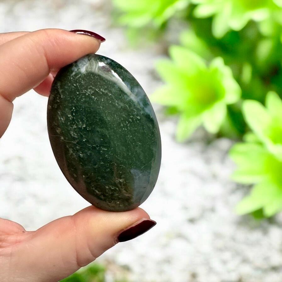Moss Agate Palm Stone: Nurturing Earth Energy Crystal