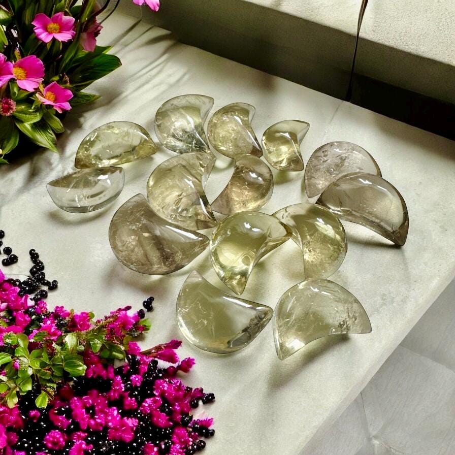 Citrine Crescent Moon Crystal – Joy, Abundance & Solar Energy | Luna by Louise, Crystal Shop UK | High-Quality Polished Crystal