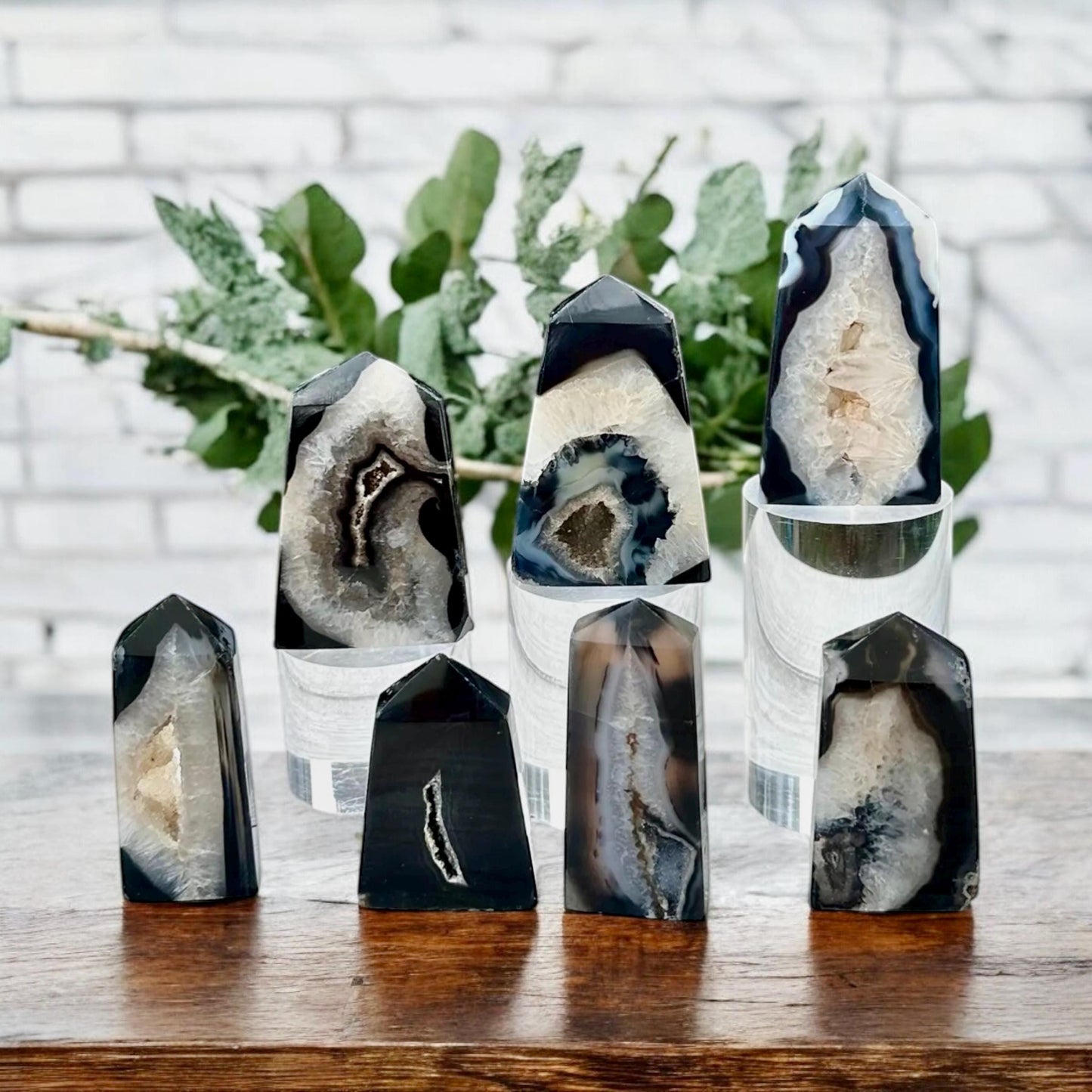 Black Onyx Druze Obelisk Tower: Protective Crystal Decor