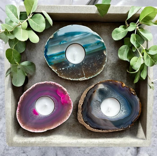 Agate Geode Slice Tealight Holder: Ethereal Crystal Decor
