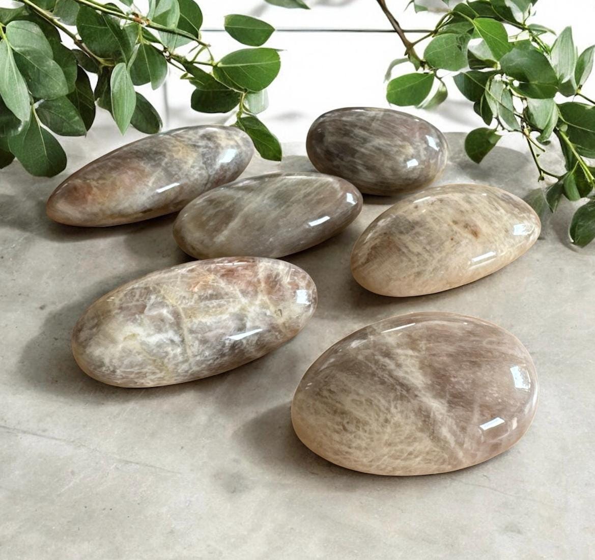 Moonstone Crystal Tumble Stone: Intuition, Balance & Feminine Energy