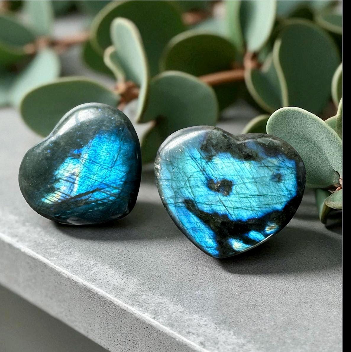 Blue Flash Labradorite Heart – Polished Crystal Carving for Intuition, Transformation & Protection | Healing Gift