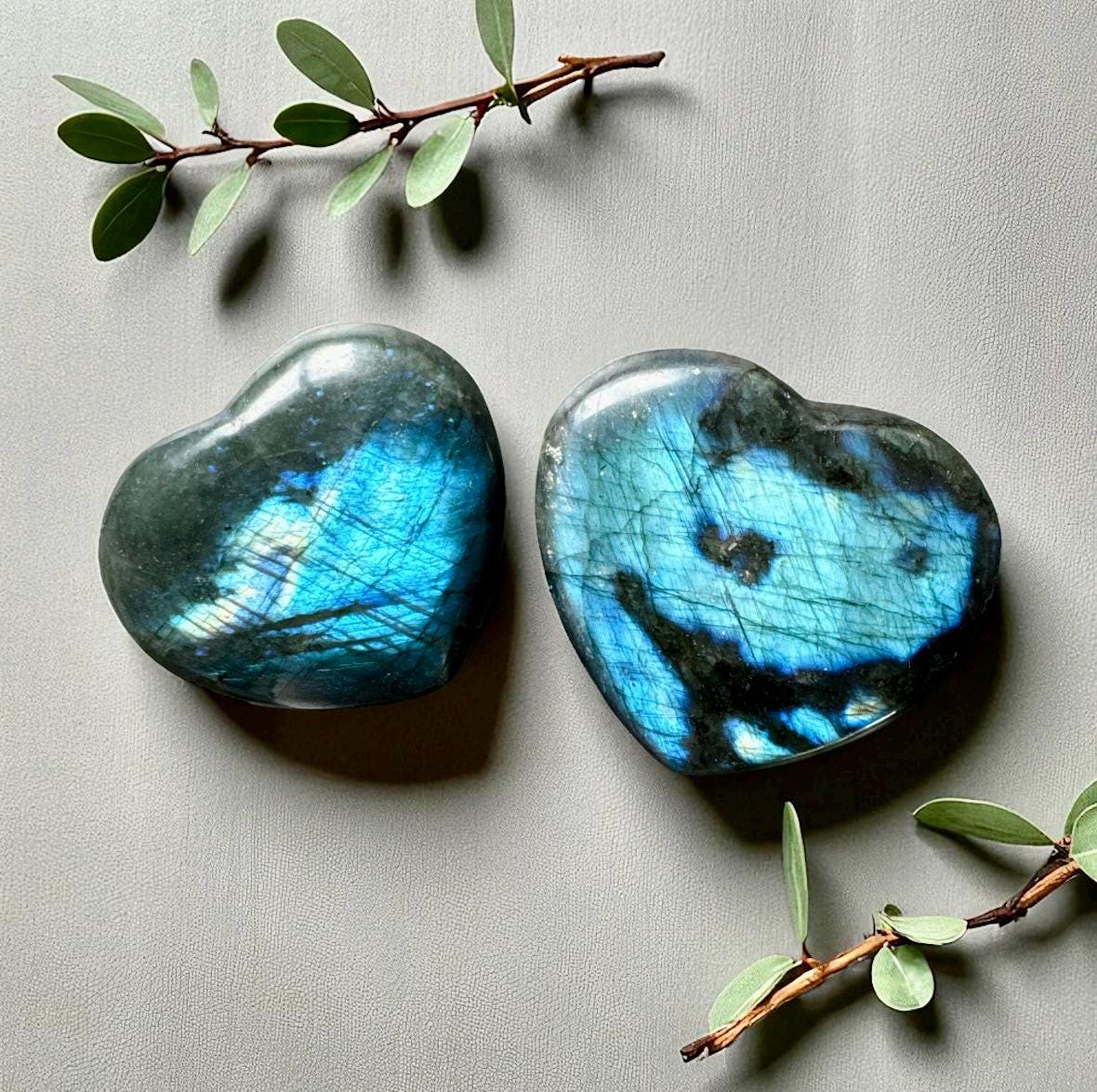 Blue Flash Labradorite Heart – Polished Crystal Carving for Intuition, Transformation & Protection | Healing Gift