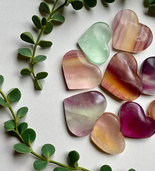 Candy Fluorite Heart – Polished Rainbow Fluorite Crystal for Clarity, Focus & Calm | Healing Crystal Carving Gift