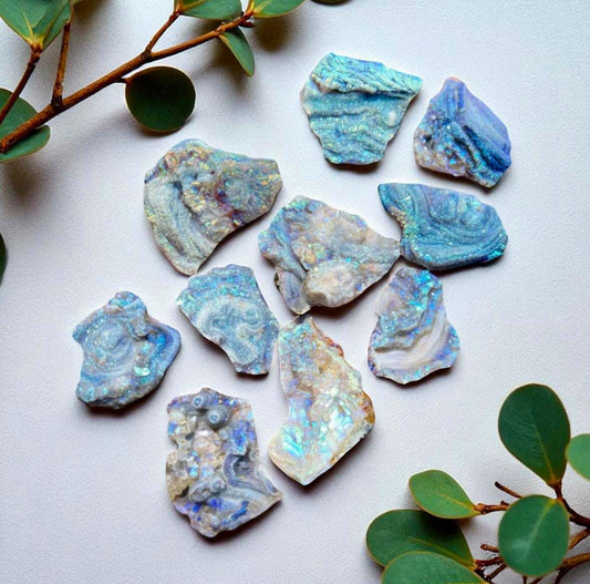 Angel Aura Chalcedony Crystal – Iridescent Healing Stone for Calm, Joy & Spiritual Balance | Aura Crystal Gift