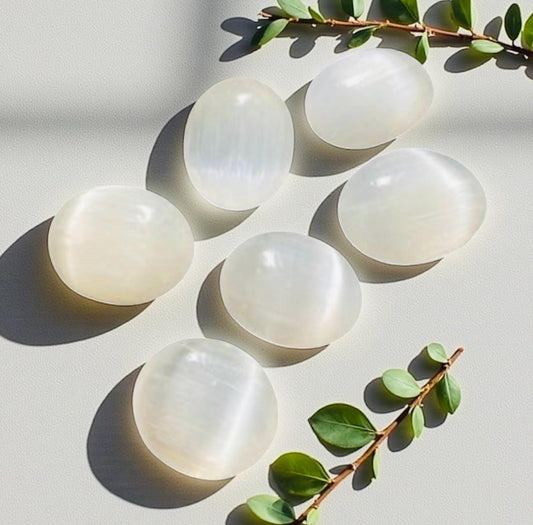 Selenite Palmstone: Natural Crystal for Cleansing & Meditation (70-80mm)