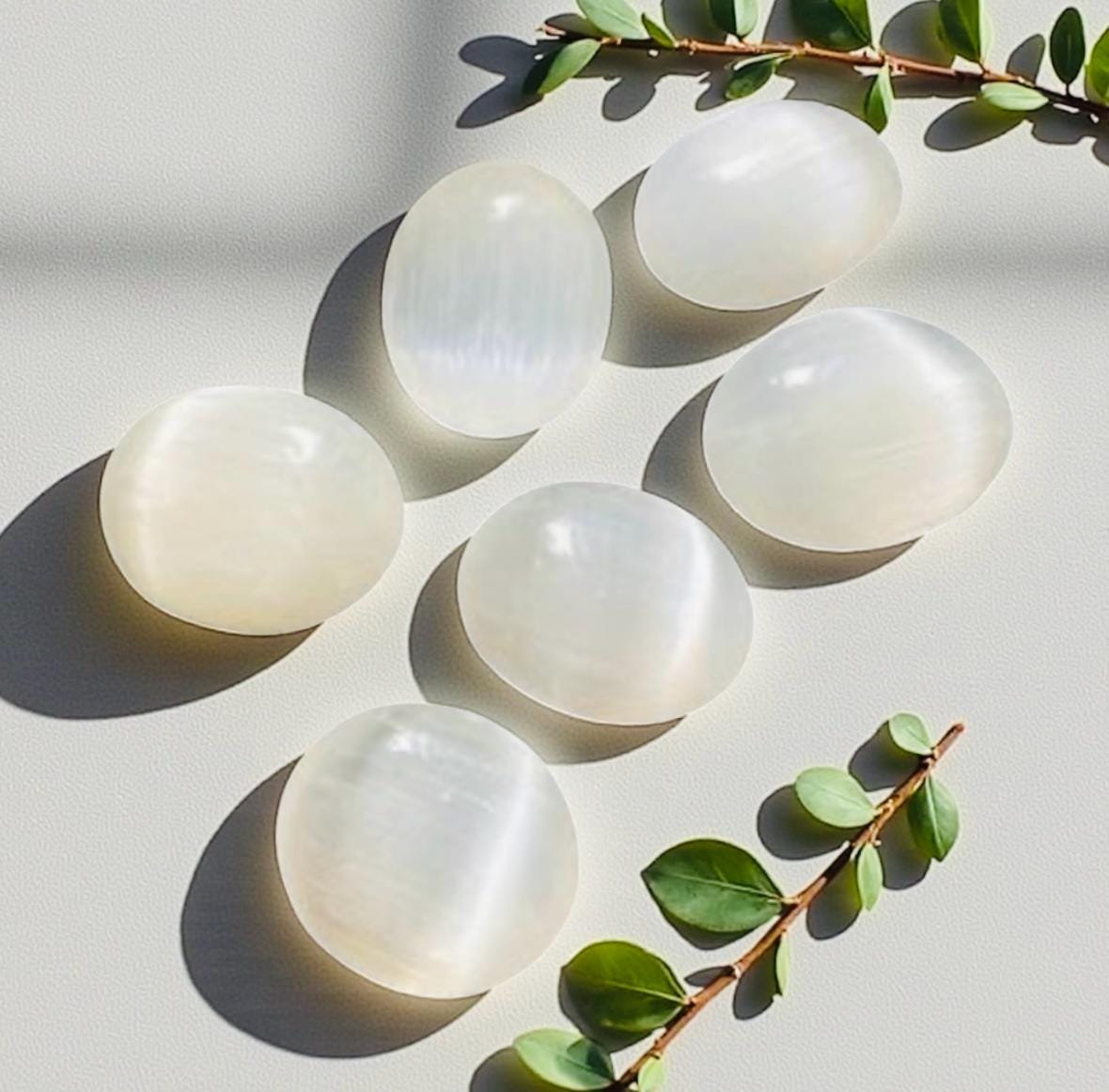 Selenite Palmstone: Natural Crystal for Cleansing & Meditation (70-80mm)