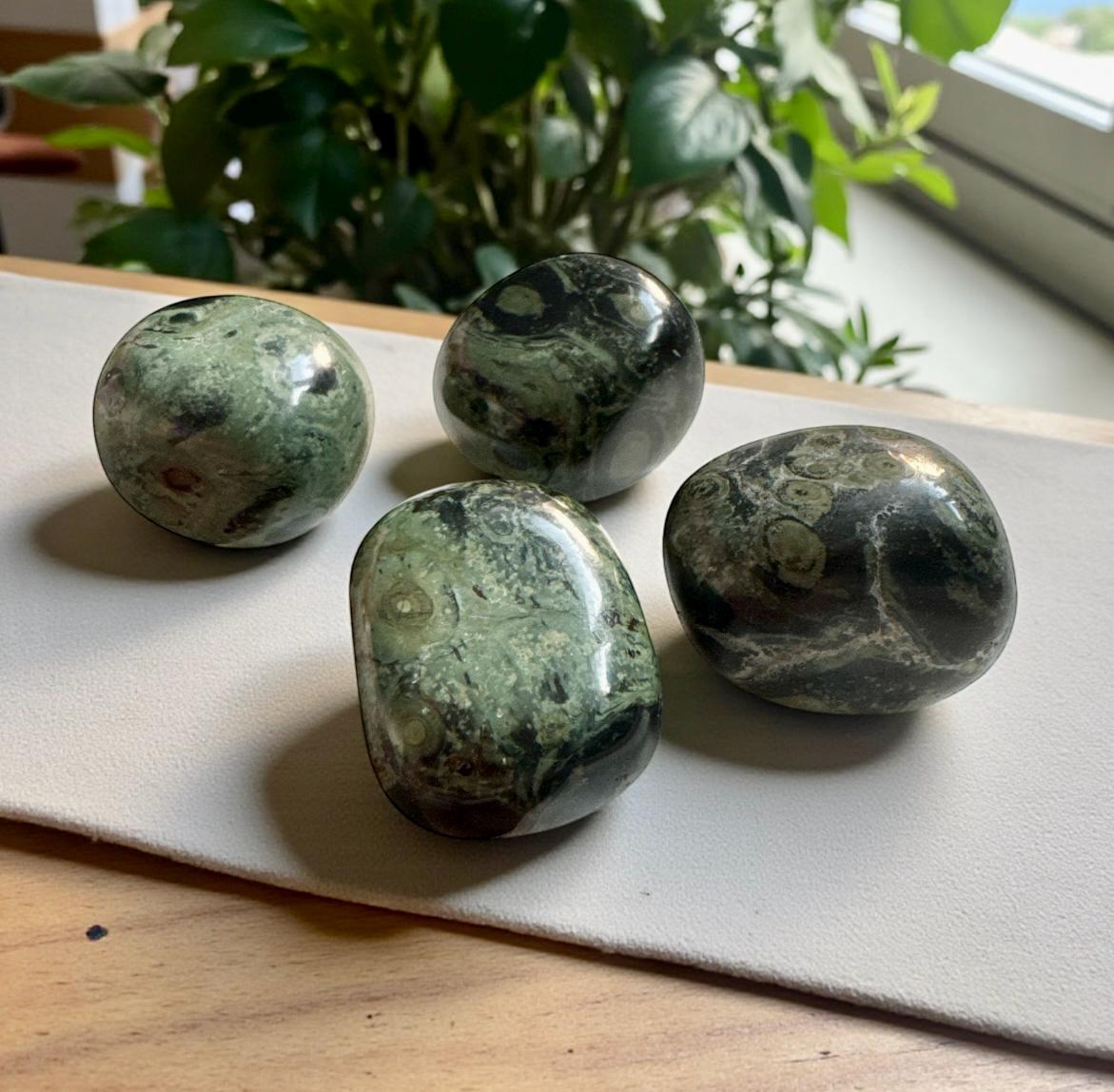Kambaba Jasper Tumble Stone – Deep Peace & Grounding Energy | Luna by Louise, Crystal Shop UK