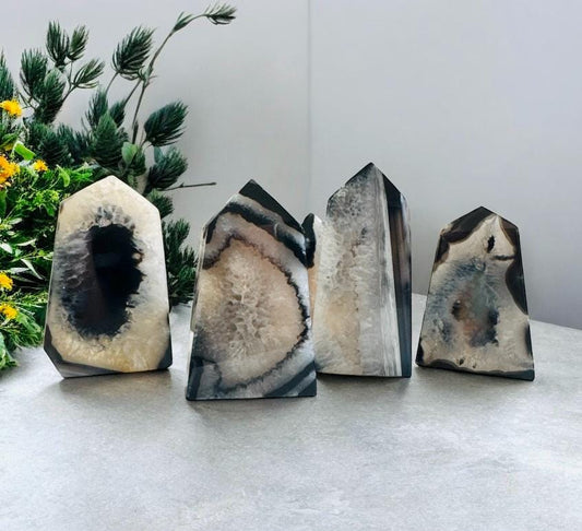 Black Onyx Druze Obelisk Tower: Protective Crystal Decor