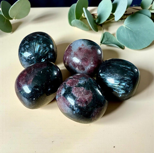 Garnet AND Astrophyllite Tumble Stone – Passion, Transformation & Strength | Luna by Louise, Crystal Shop UK
