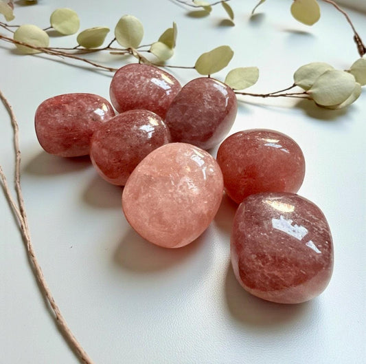 Strawberry Quartz Tumble Stone – Love, Joy & Positivity | Luna by Louise, Crystal Shop UK