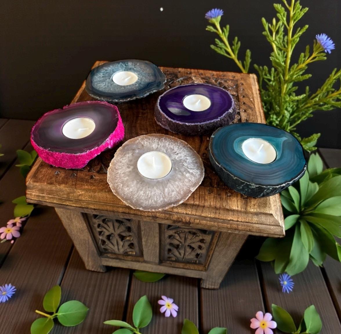 Agate Geode Candle Holder: Ethereal Crystal Home Decor