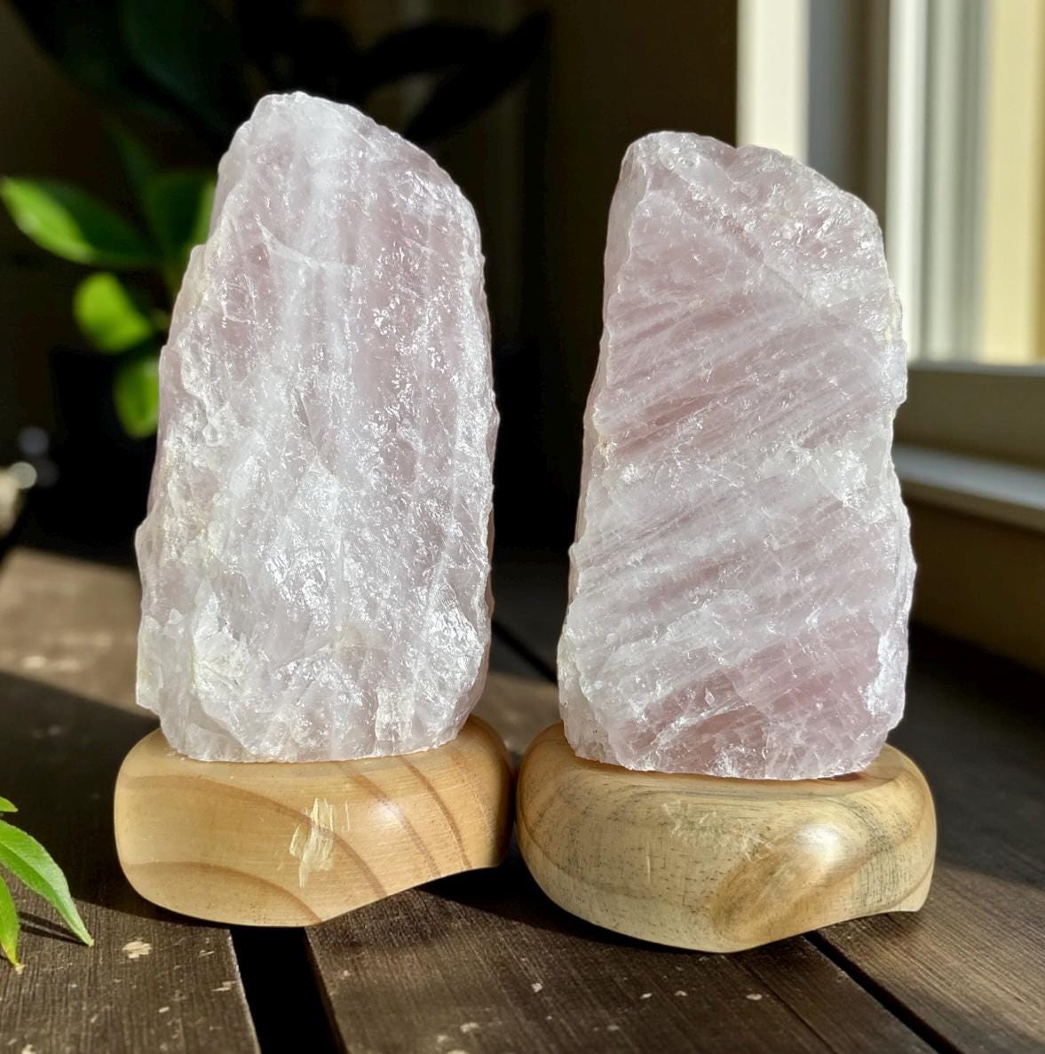 Rose Quartz Crystal Lamp - 1.4kg-1.8kg: On wooden Stand, E14 LED Bulb and Mains Plug