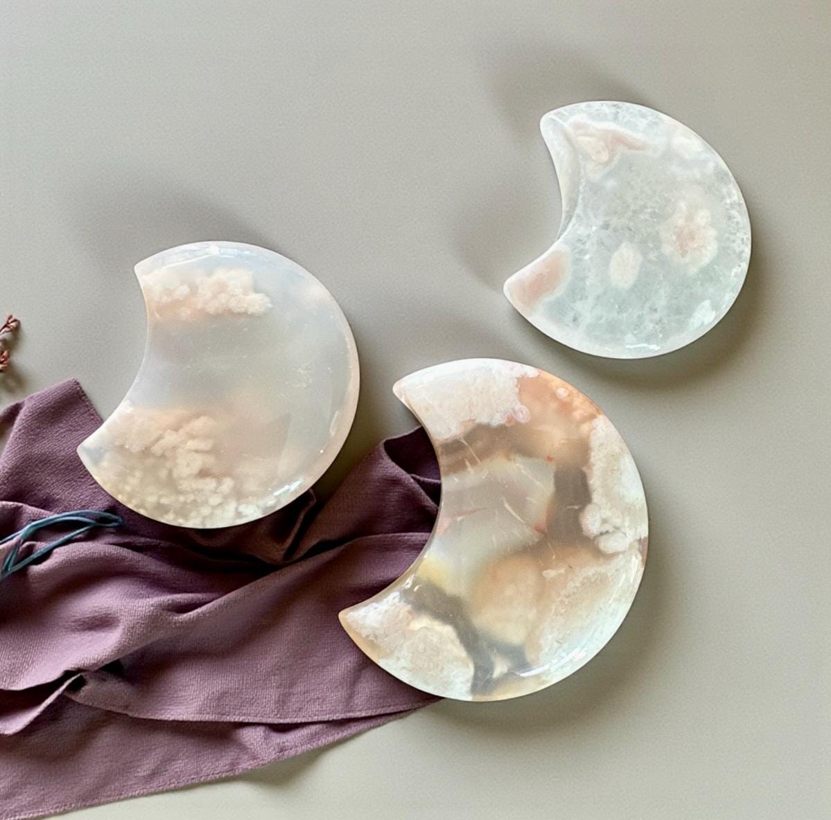 Flower\Blossom Agate Crescent Moon – Luna by Louise, Crystal Shop UK