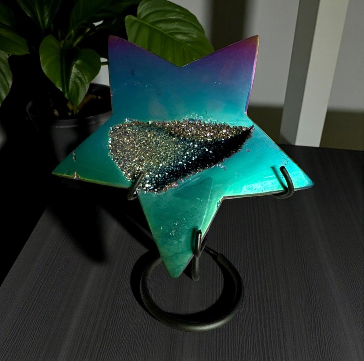 Aura Agate Druze Star Crystal: Titanium Star on Stand – 15cm