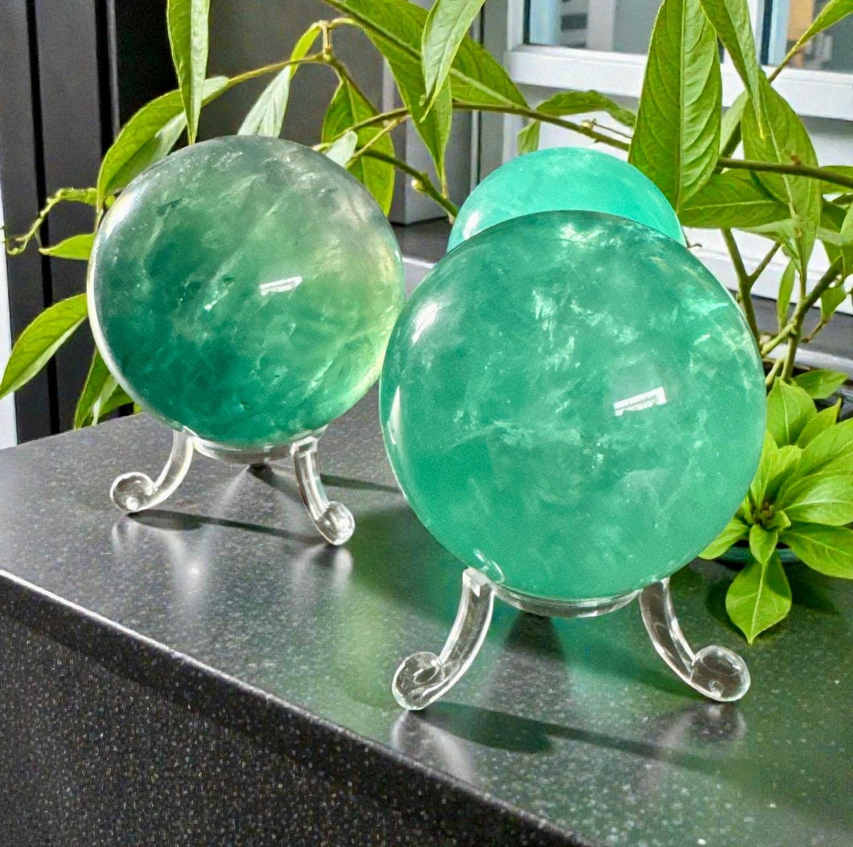 Green Fluorite Sphere Lamp, Wooden Branch Base, USB Powered