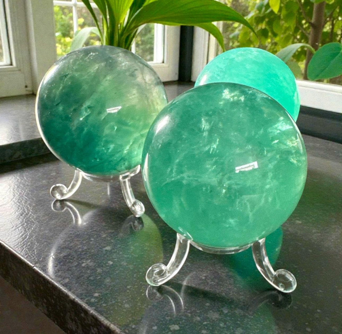 Green Fluorite Sphere Lamp, Wooden Branch Base, USB Powered