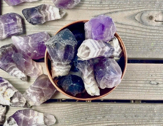 Raw Chevron Amethyst Point – Dream Amethyst Crystal, Natural Décor