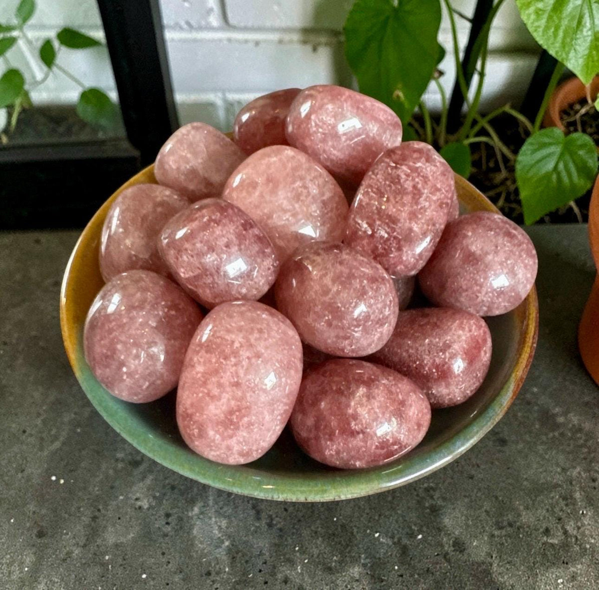 Strawberry Quartz Tumble Stone – Love, Joy & Positivity | Luna by Louise, Crystal Shop UK