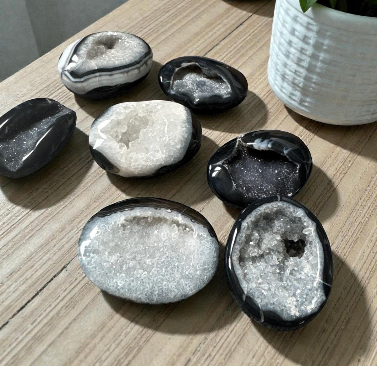 Black Onyx Palm Stone | Protection & Grounding Crystal | Luna by Louise, Crystal Shop UK