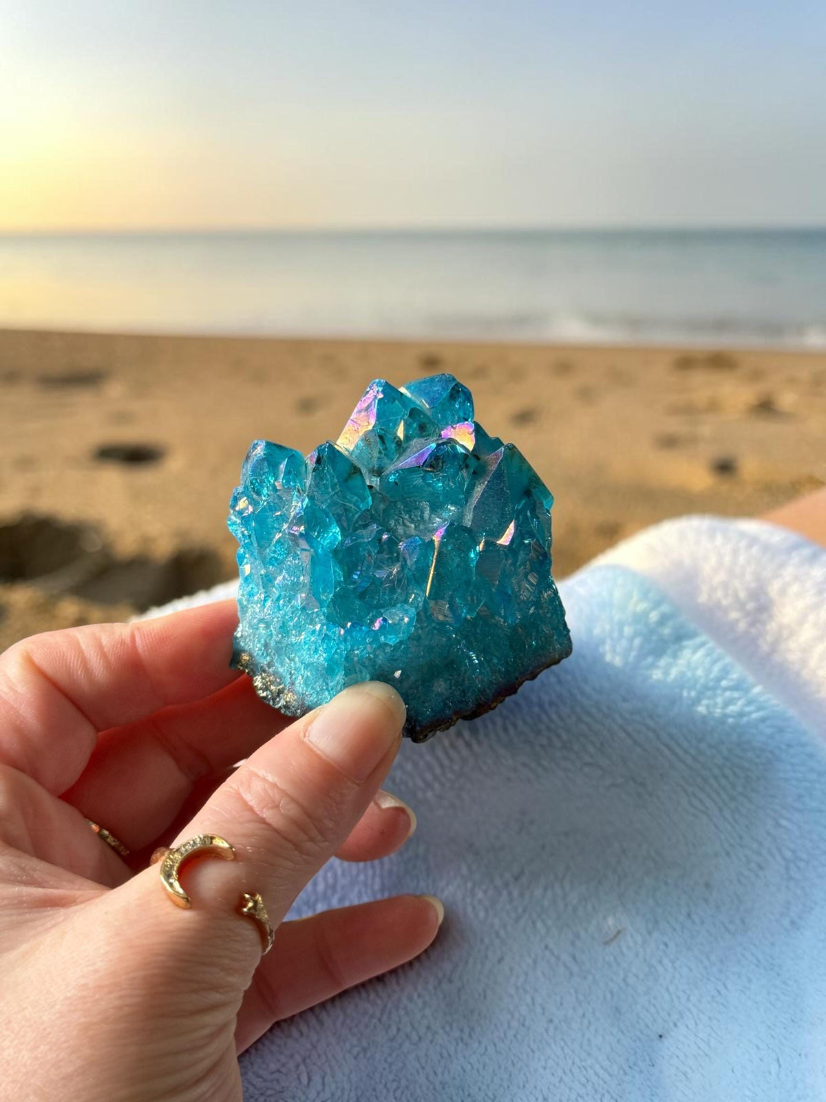 Aqua Aura Amethyst Cluster: Calming Crystal for Meditation