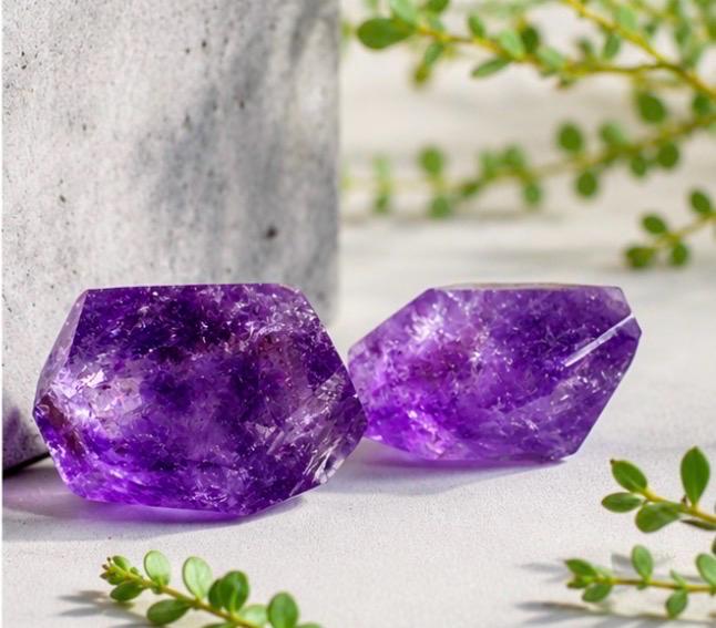 Amethyst Crystal: Polished Prism Free Form Stone