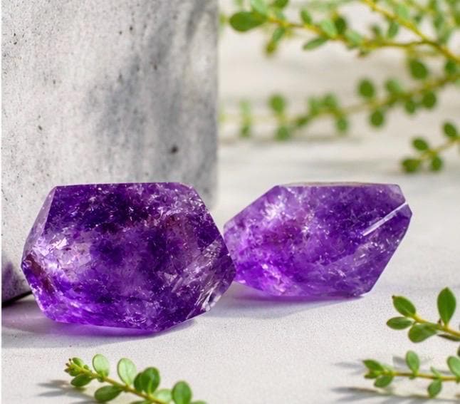 Amethyst Crystal: Polished Prism Free Form Stone