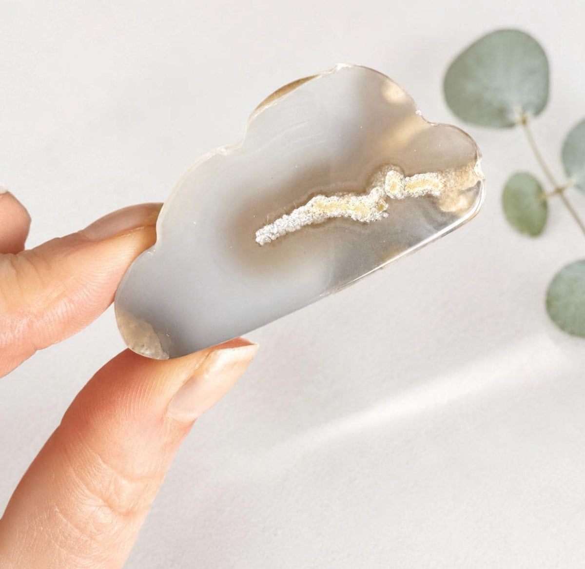 Agate Crystal Cloud Carving – Grounding, Balance & Calm | Natural Crystal Ornament