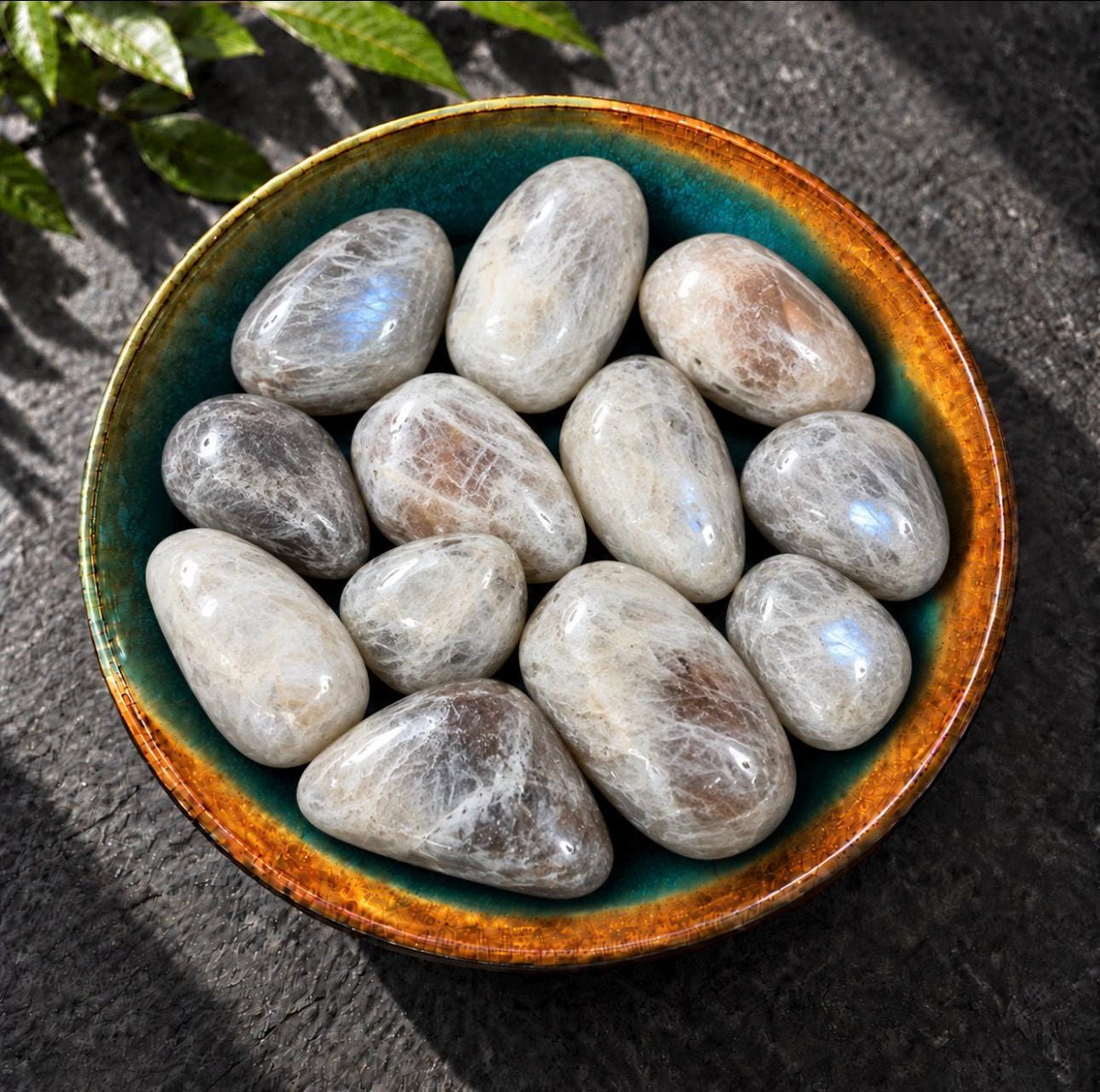 Moonstone Crystal Tumble Stone: Intuition, Balance & Feminine Energy